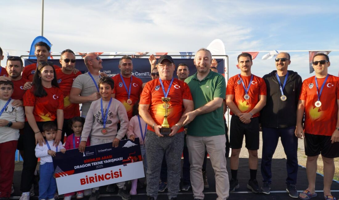 İzmir Büyükşehir Belediyesi’nin düzenlediği Dragon Tekne Yarışları nefes kesti. Zabıta