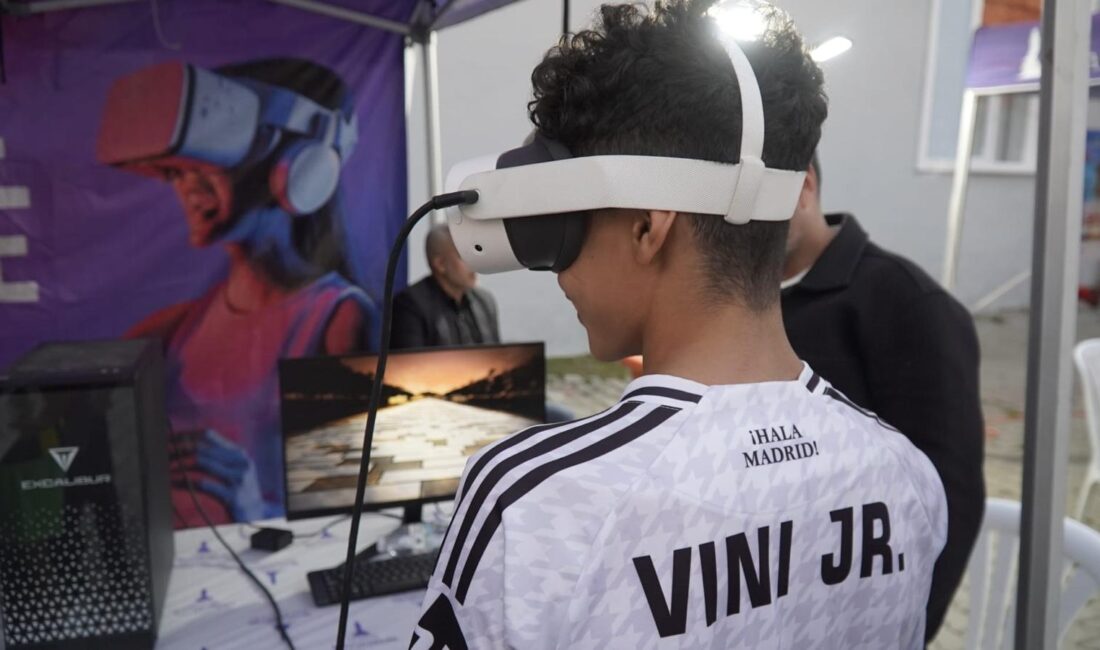 Bergama’da “Cumhuriyet Her Yerde” etkinliğinde coşku doruğa çıktı. Başkan Tanju