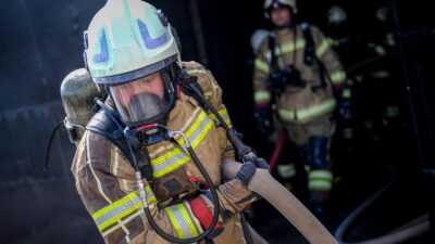 İzmir Büyükşehir Belediyesi bünyesinde göreve başlayan 154 yeni itfaiyeci, 8