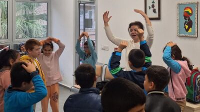 İzmir Akdeniz Akademisi’nin “Çocuklar İçin Akdeniz Programı” yeni döneme başladı.