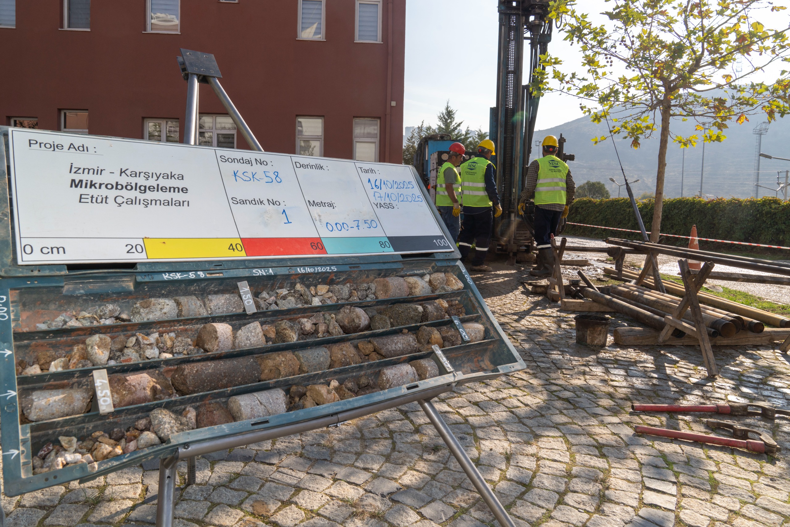 Karşıyaka’da mikrobölgeleme başladı. İzmir Büyükşehir Belediyesi 2 bin hektarlık alanda