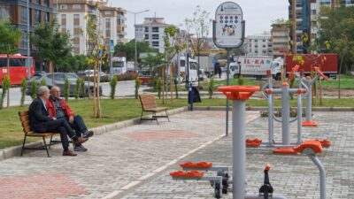 İzmir Büyükşehir Belediyesi, Bayraklı Soğukkuyu’da atıl alanı parka dönüştürdü. Mahalle