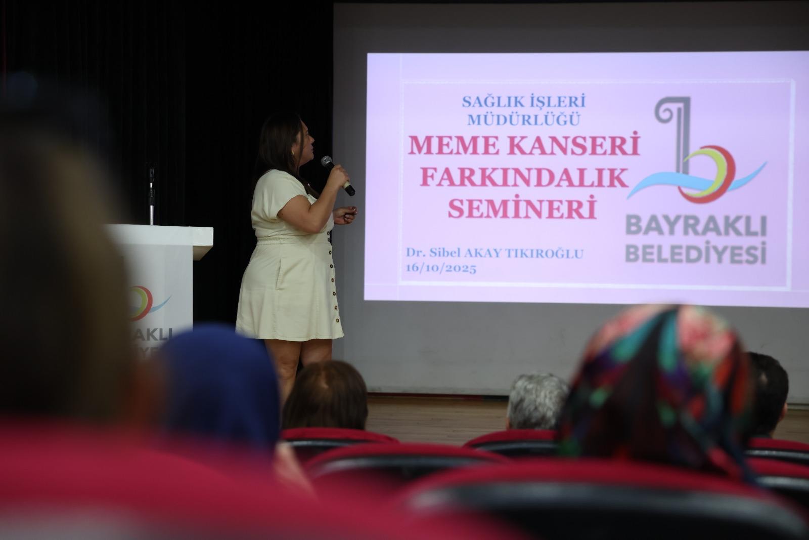 Bayraklı Belediyesi, meme kanseri farkındalık ayı kapsamında seminer düzenledi. Uzmanlar