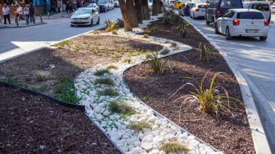 İzmir Büyükşehir Belediyesi, Buca Şirinyer'deki Beyazıt Aykut Parkı'nı baştan sona