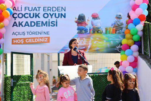 Karabağlar Belediyesi, Ali Fuat Erden Mahallesi’nde Çocuk Oyun Akademisi’ni ücretsiz