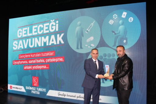 BTP'den Geleceği Savunmak Zirvesi Uyuşturucuyla Mücadelede Toplumsal Bilinç Çağrısı