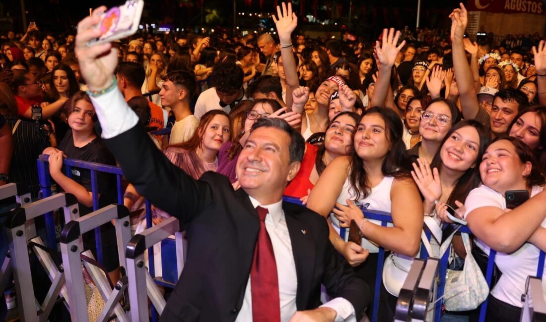 Muğla Büyükşehir Belediye Başkanı Ahmet Aras, 29 Ekim mesajında “Cumhuriyet’in