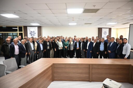 Aydın Büyükşehir Belediye Başkanı Özlem Çerçioğlu, Nazilli'de muhtarlarla bir araya