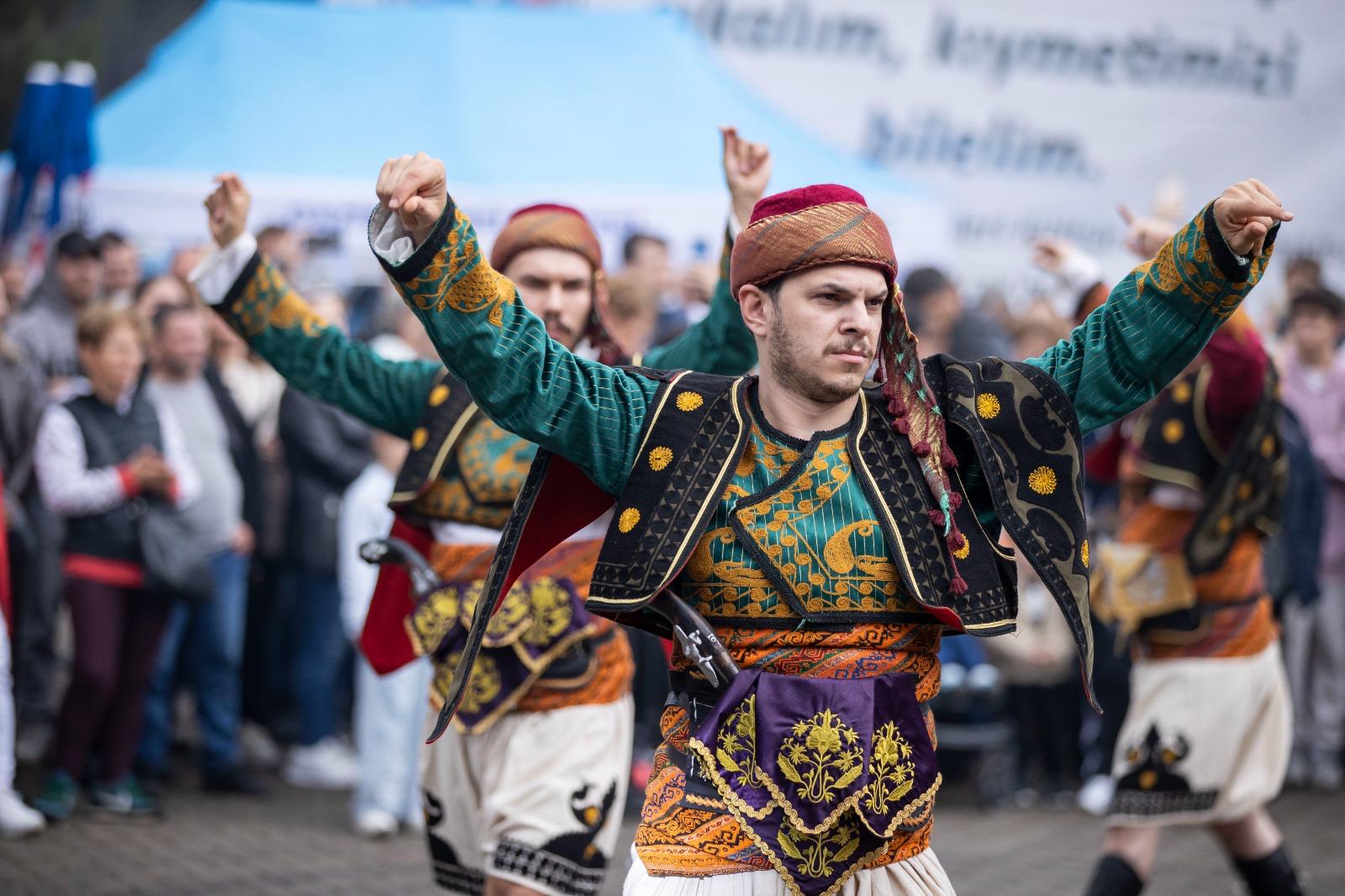 Başkan Tugay 12. Balkan Şenliği’nin Açılışını Yaptı