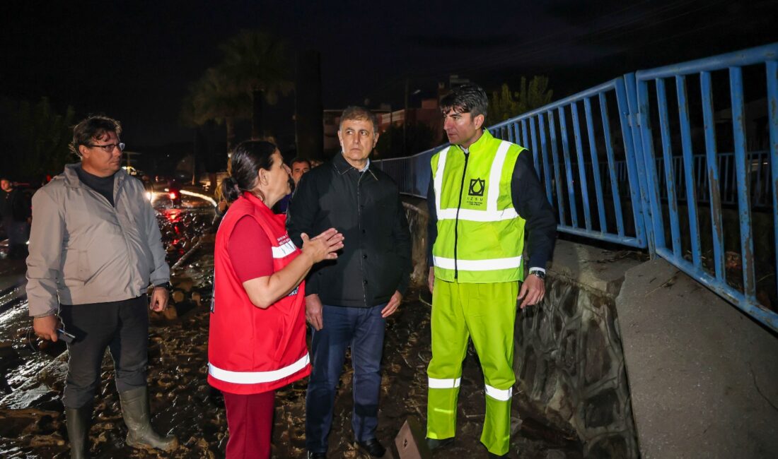 Başkan Tugay Foça’da: “Tüm Ekiplerimizle Sahadayız” İzmir Büyükşehir Belediye Başkanı Dr. Cemil Tugay, sağanak yağışın etkili