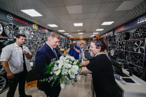 İzmir Büyükşehir Belediye Başkanı Dr. Cemil Tugay, Buca ve Gaziemir