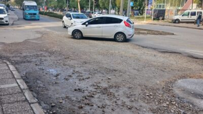 Bornova Belediye Başkanı Ömer Eşki'nin yol çalışmaları fiyaskosu İzmir'i sallıyor!