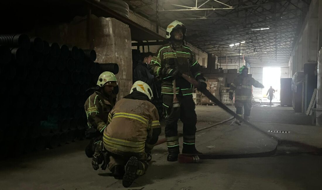 İzmir'in Bornova ilçesi Gazi Osman Paşa Mahallesi'nde dalgıç pompa malzemelerinin