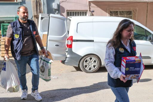 Buca Belediyesi, dar gelirli ailelere destek olmak için Gıda Kurtarma