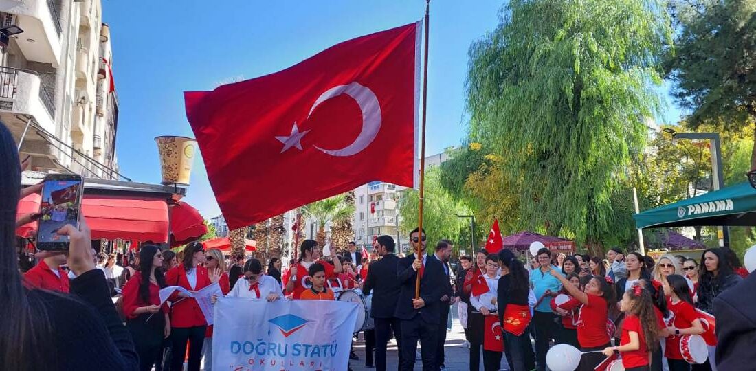 Buca Doğru Statü Koleji, Cumhuriyet’in 102. yılı için Şirinyer Forbes