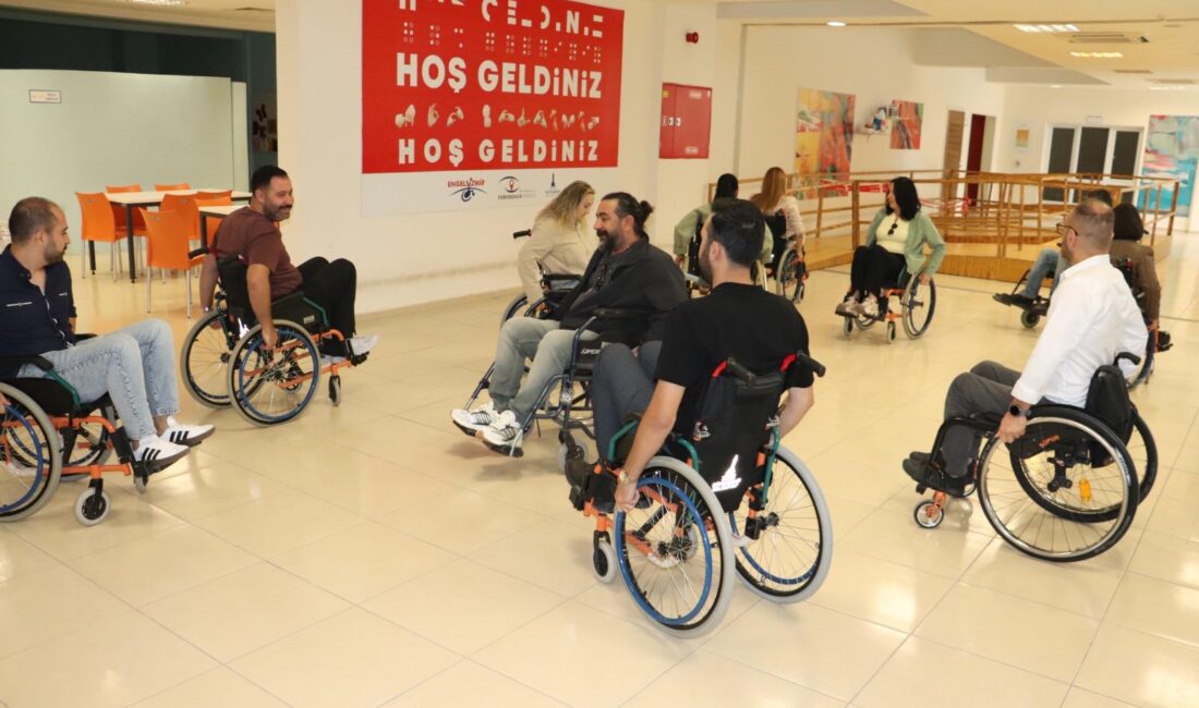 Buca Belediyesi Özel Gereksinimli Bireyler Danışma Merkezi personeli, hizmet kalitesini