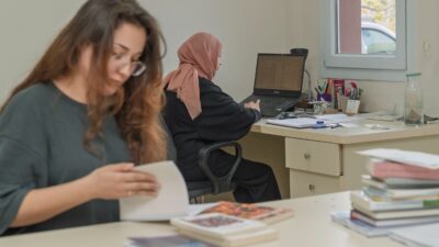 İzmir Büyükşehir Belediyesi, kız öğrencilere güvenli ve uygun fiyatlı barınma