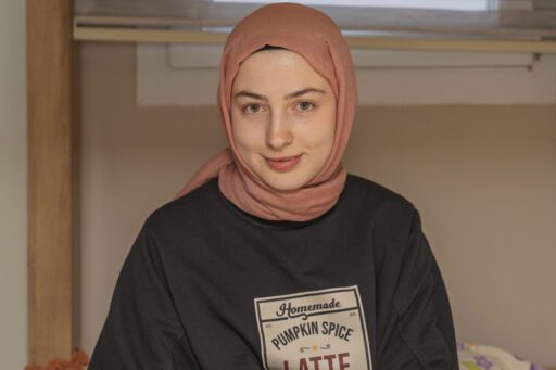 Sümeyra Özmen, Büyükşehir’den Kız Öğrencilere Güvenli, Konforlu ve Bütçe Dostu Yuva