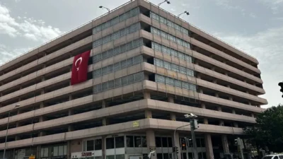 İZBB Meclisi'nde yıkım kararı alınan Çankaya Otoparkı tartışıldı. Başkan Cemil