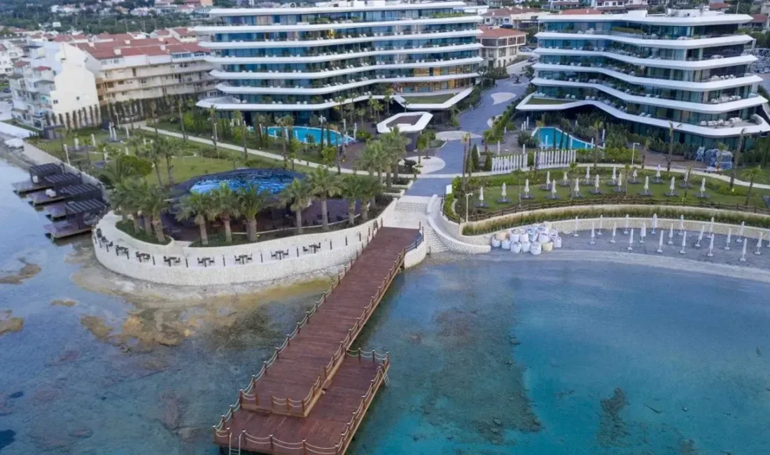 Çeşme Reges Otel’e Çevreci Fren: Rezidans Dönüşümü İptal Edilsin! Çeşme Reges Otel imar itirazı büyüyor! Turistik tesis ticaret alanına