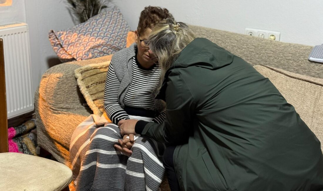 AK Partili Çankırı, Foça’daki Selde Kaybolan Kaptanoğlu’nun Ailesini Ziyaret Etti AK Parti İzmir Milletvekili Ceyda Bölünmez Çankırı, Foça’da selde kaybolan