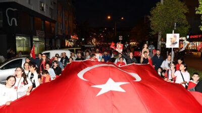Çiğli’de Cumhuriyet’in 102. yılı coşkuyla kutlandı. “İstiklâlden İstikbale Büyük Cumhuriyet