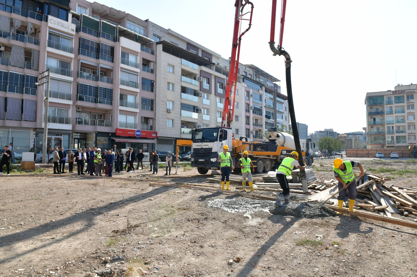 Çiğli’de Yeşil Dönüşüm Ve Cumhuriyet Coşkusu Bir Arada