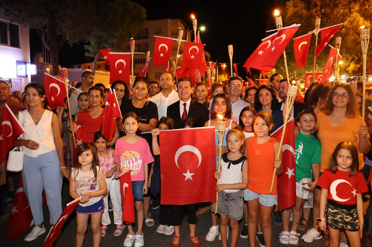 Muğla Büyükşehir Belediyesi, Cumhuriyet’in 102. yılını konserler, belgesel gösterimleri, Zurnazen