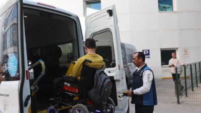 Muğla Büyükşehir Belediyesi, 8 özel donanımlı engelli nakil aracıyla 13