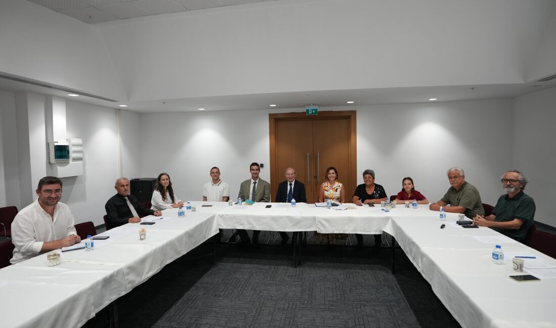 Denizli’de Yaşlı Meclisi Kuruluyor: Kent Konseyi’nden Yeni Adım Denizli Büyükşehir Belediyesi Kent Konseyi, yaşlı bireylerin sesini duyuracak “Yaşlı