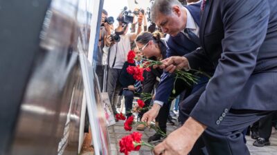 İzmir Büyükşehir Belediye Başkanı Cemil Tugay, 30 Ekim depremi anmasında