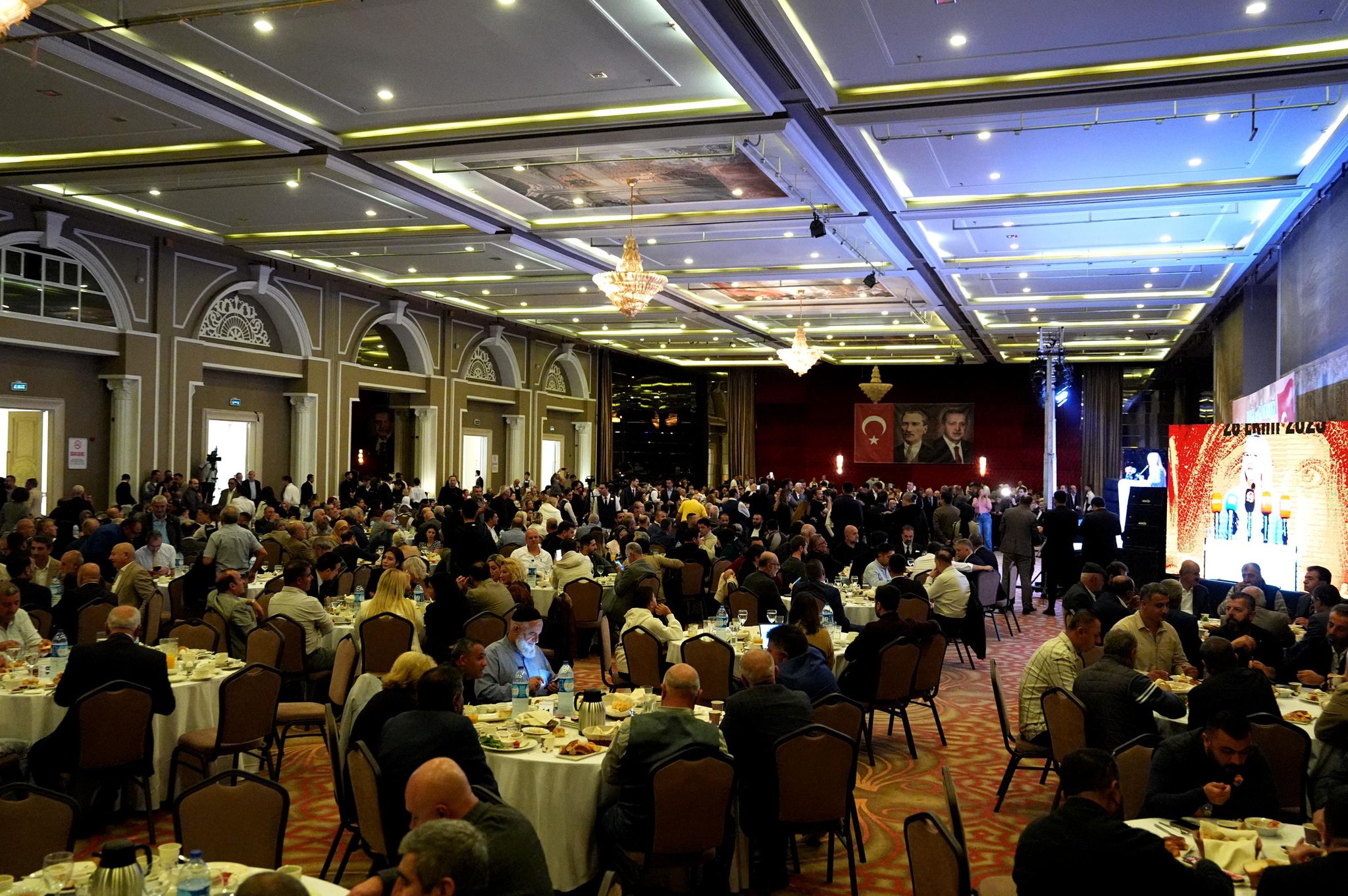 Eyyüp Kadir İnan “Recep Tayyip Erdoğan’ın Türkiye’si özgür, güçlü ve kardeş bir Türkiye’dir”