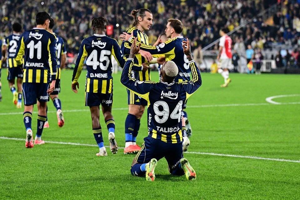 Fenerbahçe, Süper Lig’in 9. haftasında Karagümrük’ü 2-1 mağlup ederek milli