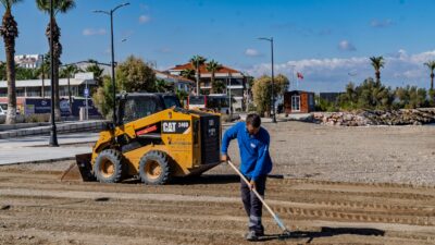 İzmir Büyükşehir Belediyesi, Güzelbahçe’de 2 bin metrekarelik denize sıfır alana