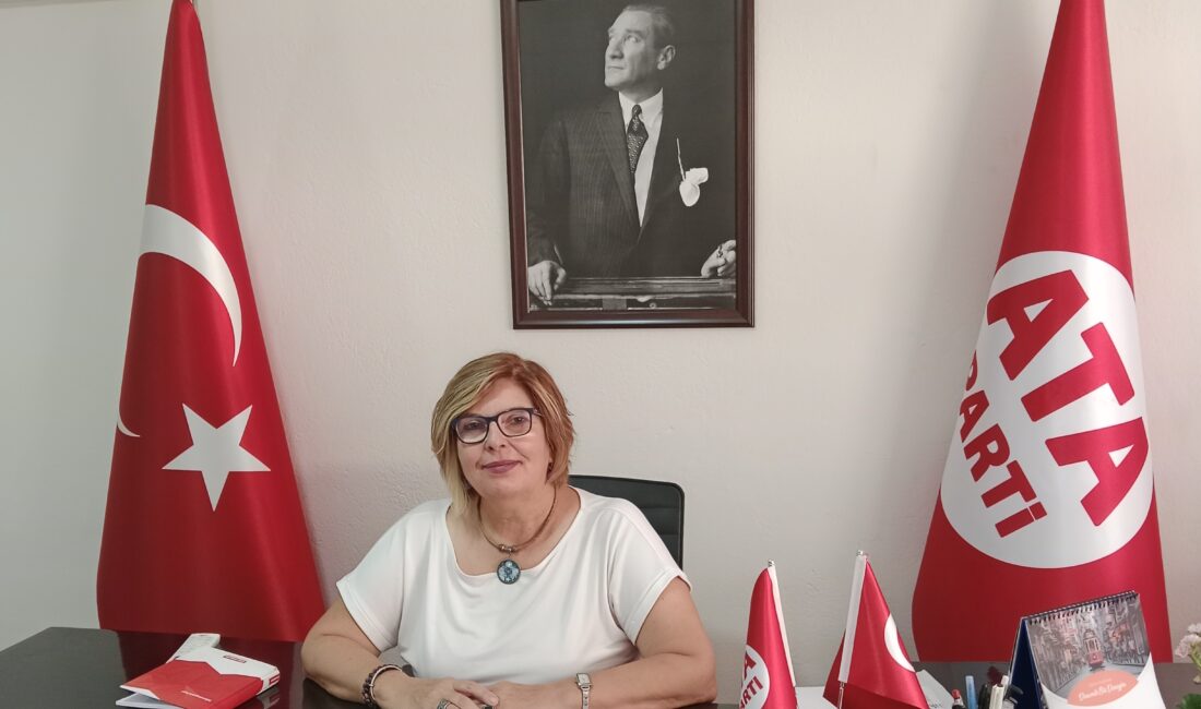 Ata Parti İzmir İl Başkanı Sema Ünal, Cumhuriyetin 102. yılında