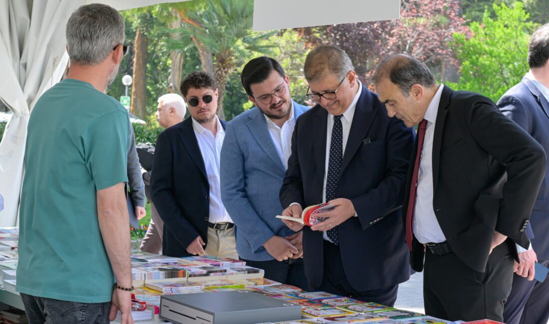 İzmir Büyükşehir Belediyesi ev sahipliğinde düzenlenen İZKİTAPFEST – 6. İzmir