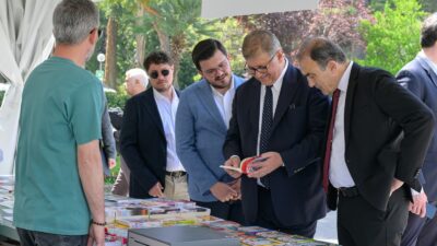 İzmir Büyükşehir Belediyesi ev sahipliğinde düzenlenen İZKİTAPFEST – 6. İzmir