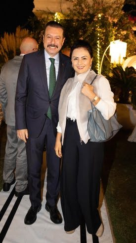 İzmir İş ve Siyaset Dünyasının Buluştuğu Muhteşem Düğün