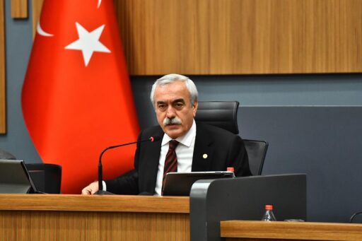 İzmir Büyükşehir Belediyesi (İBB) CHP Grup Başkan Vekili Altan İnanç,