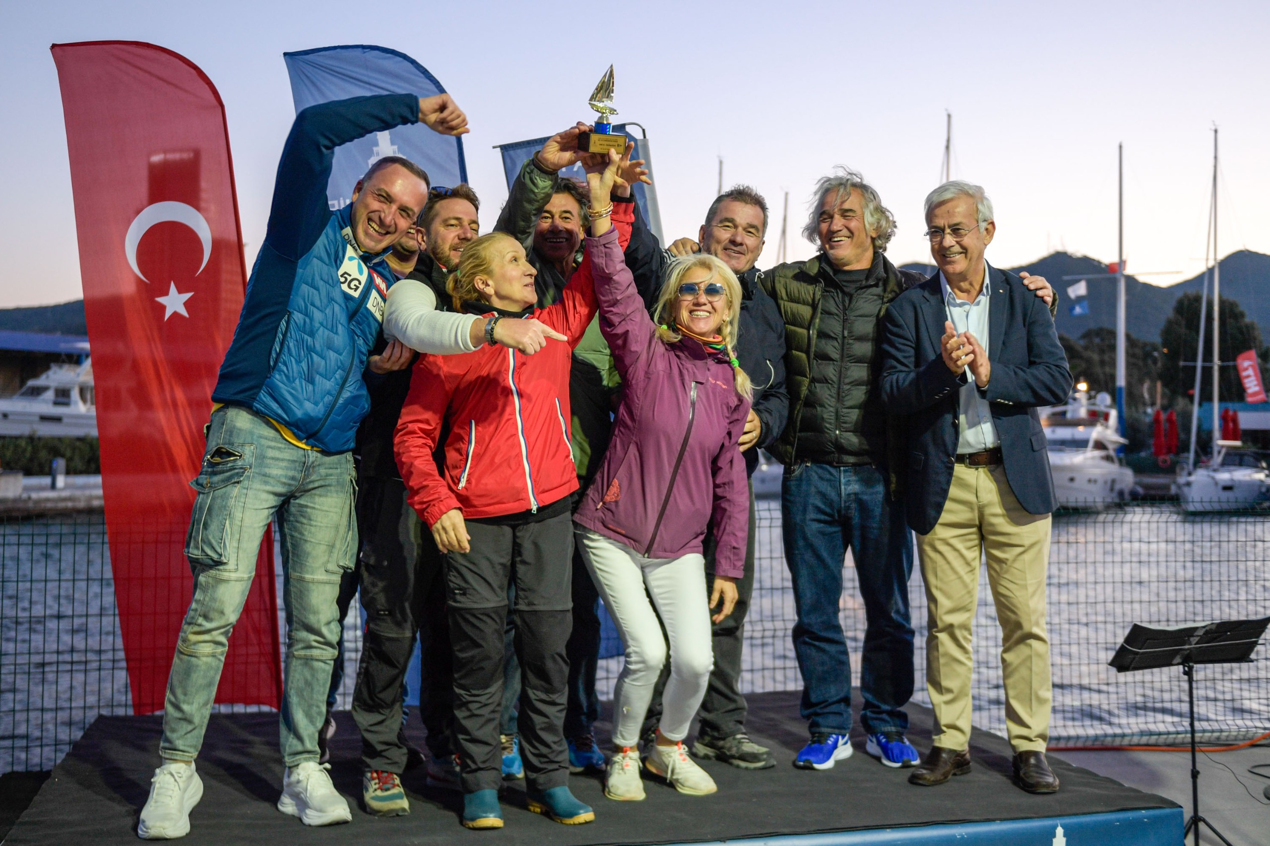 İzmir Körfezi’nde Rüzgar Cumhuriyet İçin Esti