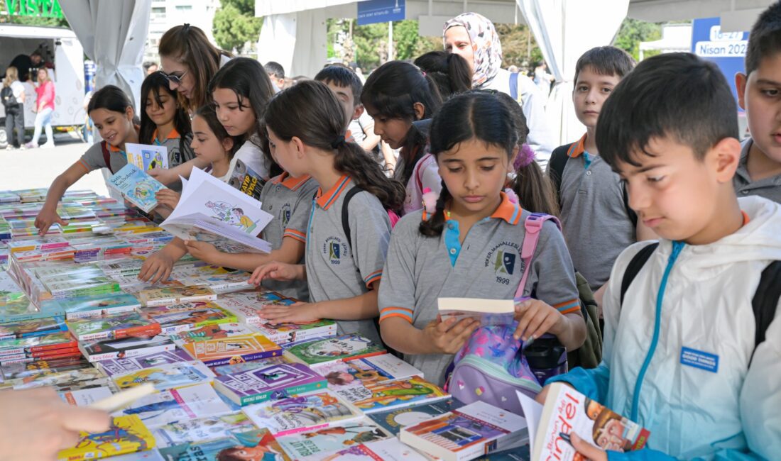 İzmir, 17-26 Ekim 2025 tarihleri arasında Kültürpark’ta gerçekleşecek İZKİTAP –