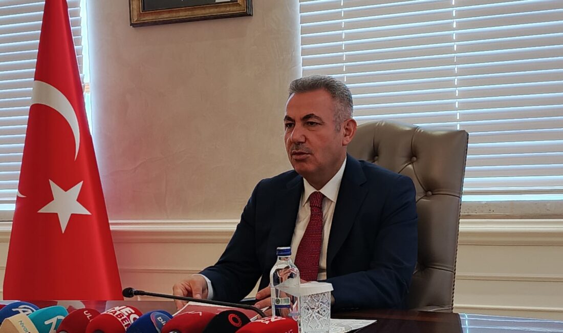 İzmir Valisi Süleyman Elban, yılın ilk 9 aylık asayiş raporunu