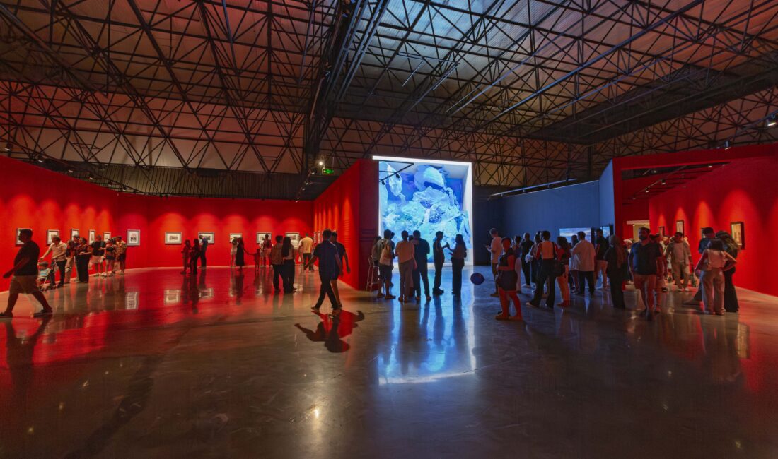 İzmir Büyükşehir Belediyesi ve Folkart iş birliğiyle Kültürpark Atlas Pavyonu'nda