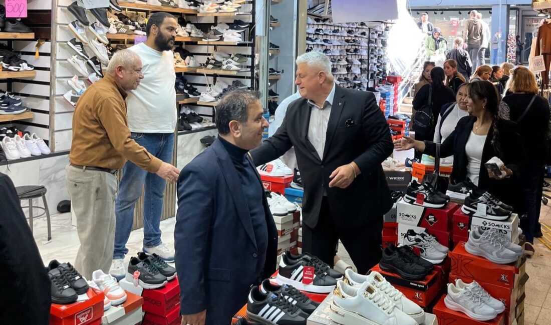 MHP İzmir’den 400 Ziyaret: Şahin’den “Terörsüz Türkiye” ve “Birlik” Mesajı MHP İzmir İl Başkanlığı dört günde 400 ziyaret gerçekleştirdi. Başkan