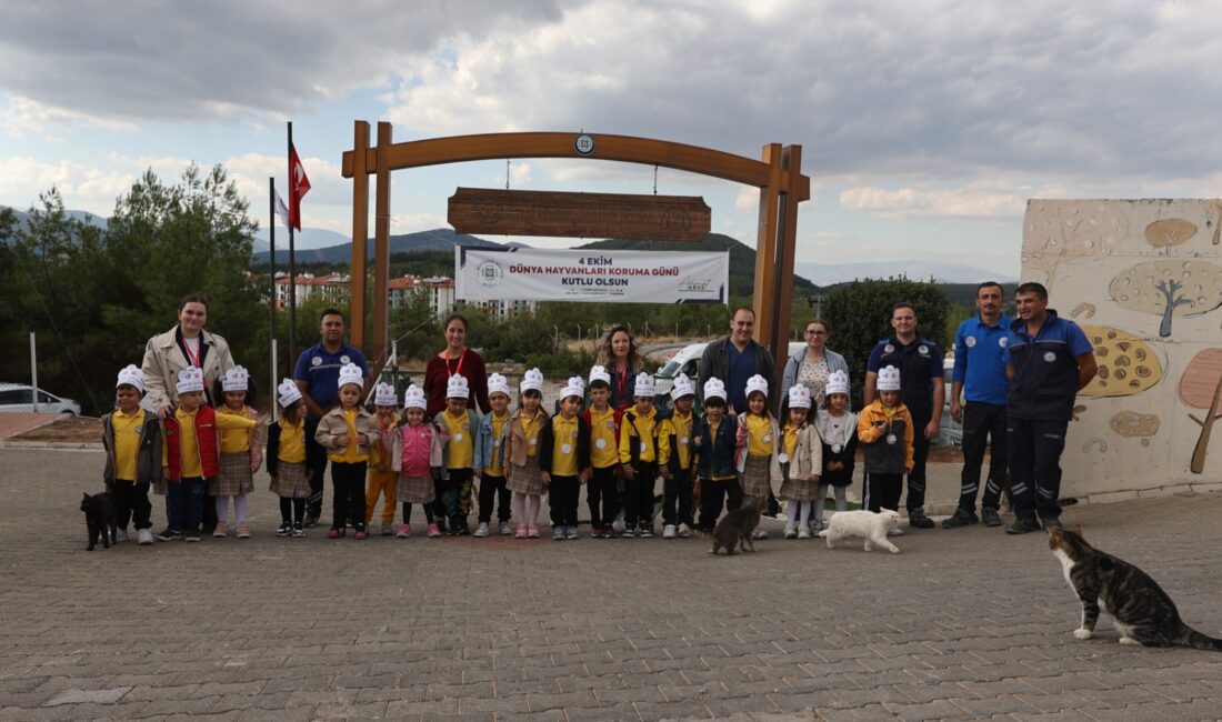 Muğla Büyükşehir Belediyesi, Dünya Hayvanları Koruma Günü'nde çocukları hayvan bakımevinde
