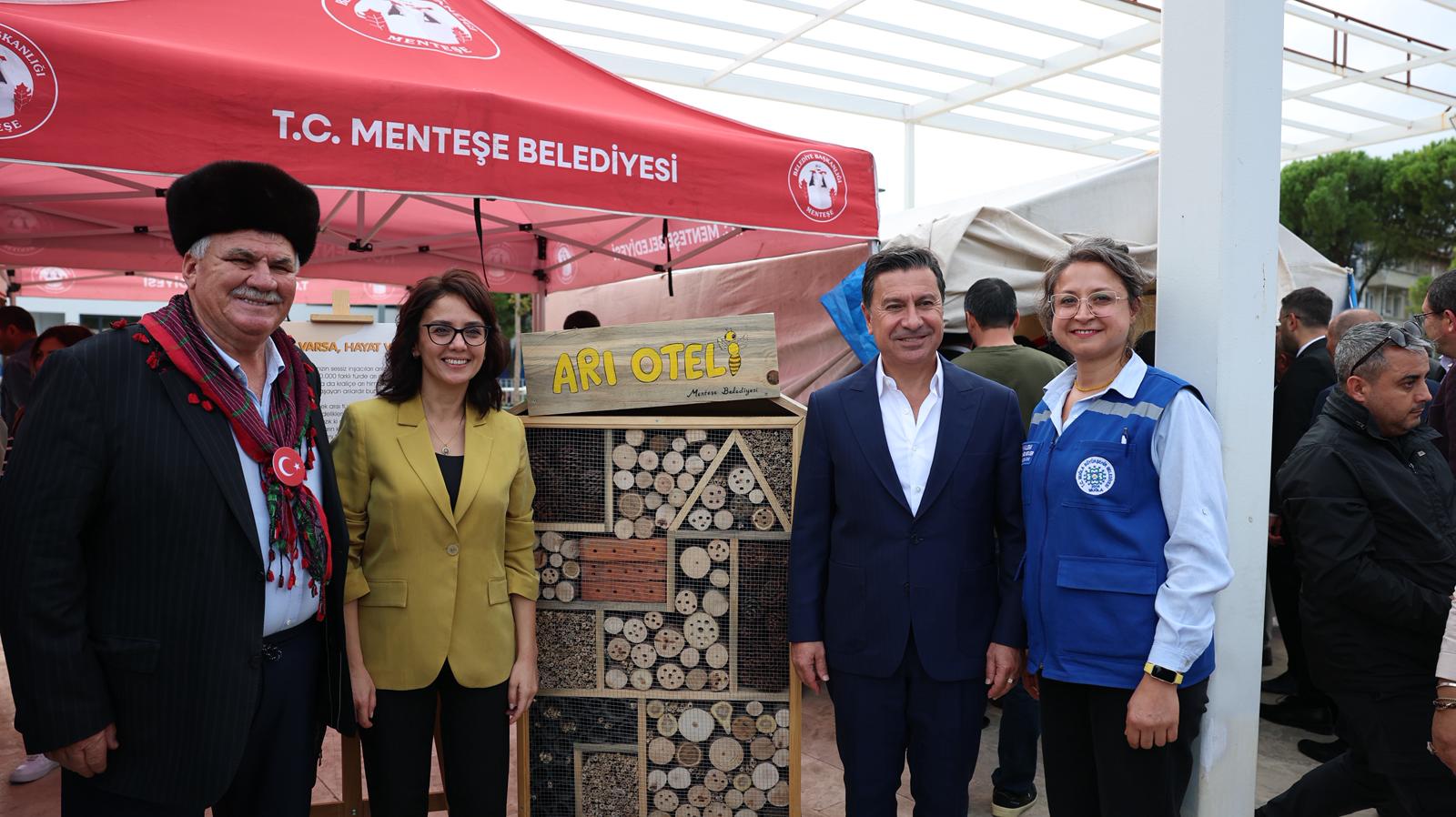 Muğla’da bu yıl ilk kez düzenlenen Çam Balı Hasat Şenliği