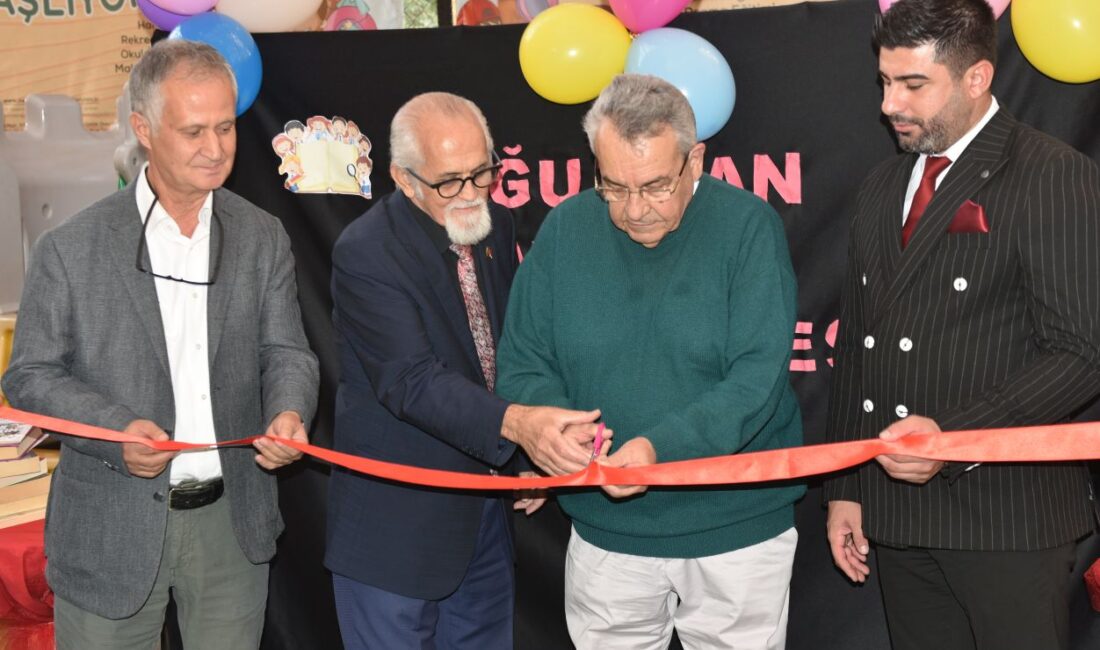 Duayen Gazeteci Oğuzhan Kavaklı’nın isminin verildiği dördüncü kütüphane, İzmir’de Özkanlar