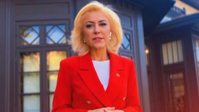 AK Parti İzmir Milletvekili Şebnem Bursalı, “Cumhuriyetimizin 102. yılında gururla,