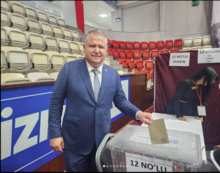 CHP İzmir Kongresinde Selçuk Balkan Rüzgarı