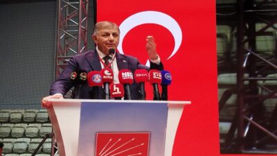 CHP İzmir İl Kongresi’nde Cemil Tugay’dan dikkat çeken karar: Kurultay